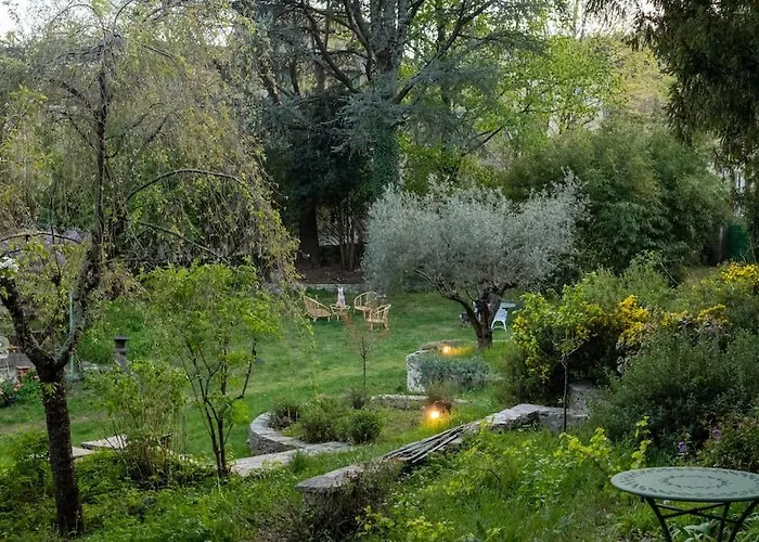 Casa de hóspedes La Maison Odette Aulas